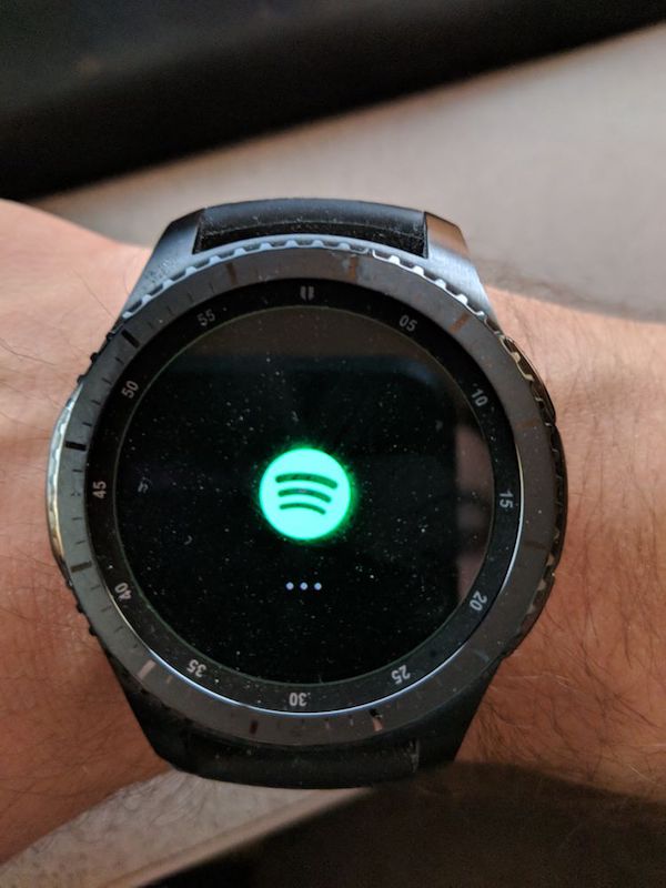 Use-and-Listen-to-Spotify-Offline-on-Samsung-Galaxy-Watch