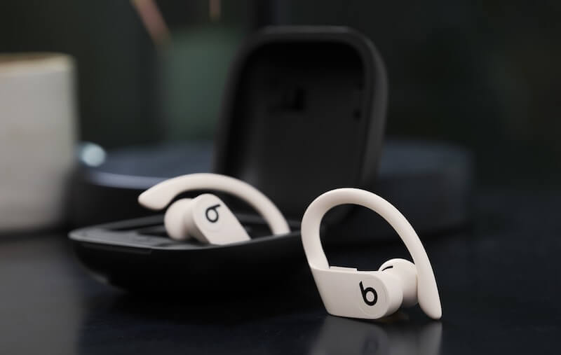 How to Fix Powerbeats Pro Charging Case Not Working