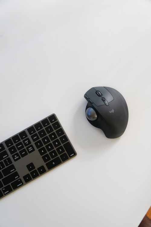 Troubleshoot laggy, slow or jumpy Logitech mouse cursor